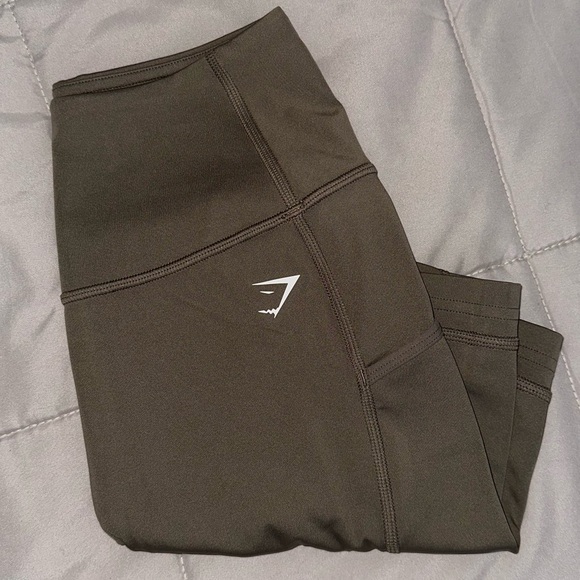 Gymshark Camo Brown Pocket Shorts - Picture 3 of 6